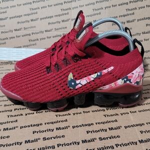 Red Nike Air Vapormax  Sneakers